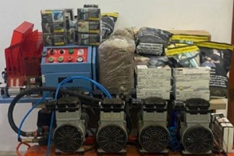 Tekirdağ'da ka&ccedil;ak t&uuml;t&uuml;n ve makaron operasyonu