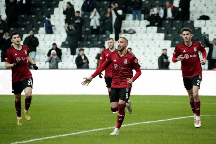 Cenk Tosun'dan bu sezon bir ilk