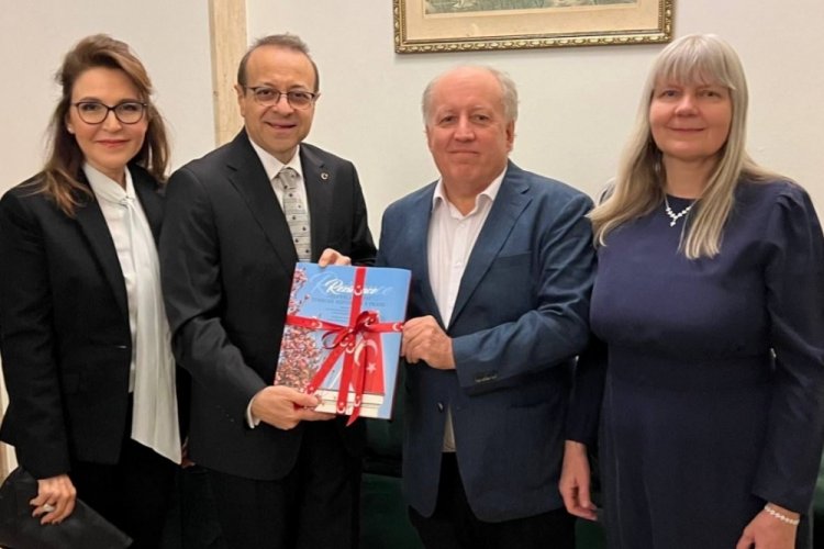 Nazım Hikmet Prag'da anıldı