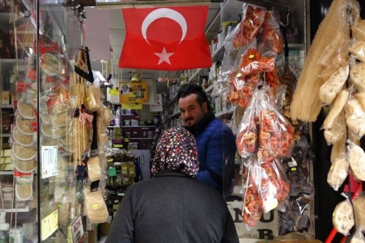 Hava sıcaklıkları d&uuml;şt&uuml;, aktarların "grip" mesaisi başladı