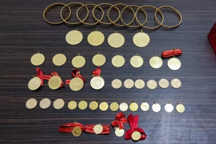 Yaşlı &ccedil;ifti 15 milyon dolandıran şahısları jandarma ekipleri yakaladı: 3 g&ouml;zaltı