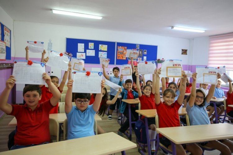 &Ouml;ğrencilere karne hediyesi ne alınır? &Ccedil;ocuklara hediye fikirleri nelerdir?