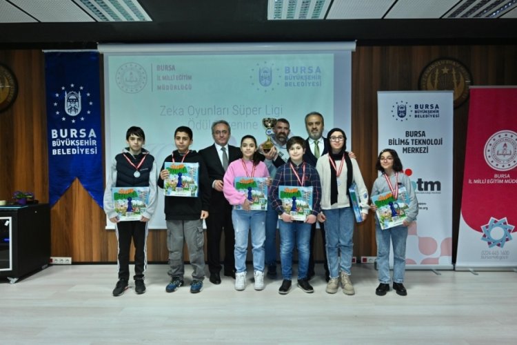 Bursa'da Zeka Oyunları S&uuml;per Ligi'ne coşkulu final