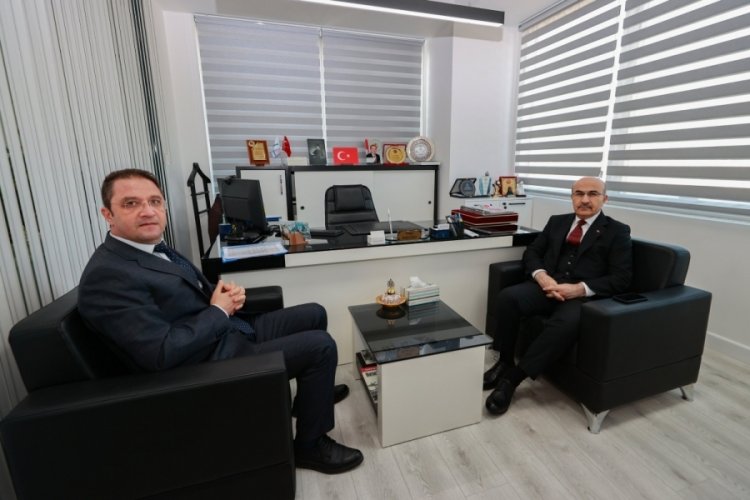 Bursa Valisi Demirtaş, Basın İlan Kurumu Bursa Şube M&uuml;d&uuml;r&uuml; Osman Başeğmez'i ziyaret etti