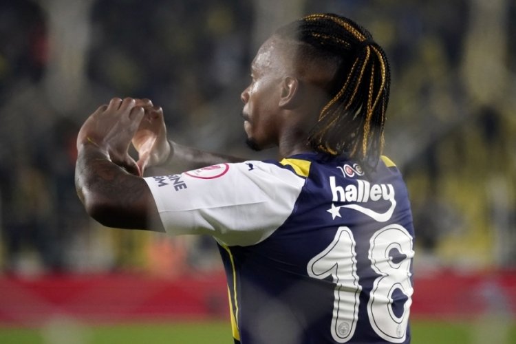 Lincoln 1 gol, 1 asistle d&ouml;nd&uuml;