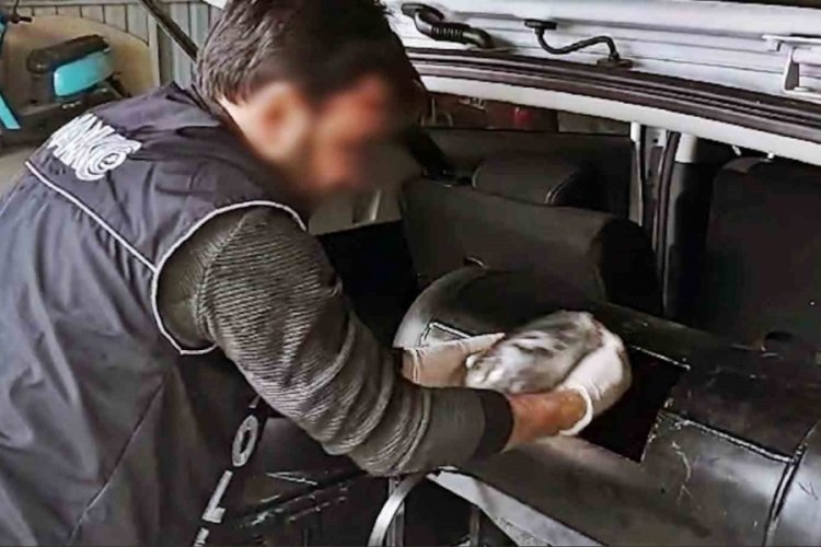 Konya'da LPG tankının i&ccedil;inden kilolarca uyuşturucu &ccedil;ıktı