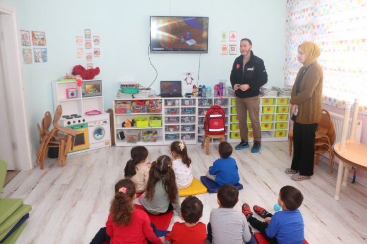 Sakarya'da anaokulu &ouml;ğrencilerine afet farkındalık eğitimi