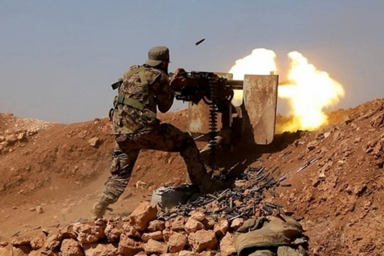 Suriye'de Arap aşiretleri ile PKK/YPG'li ter&ouml;ristler 7 noktada &ccedil;atıştı