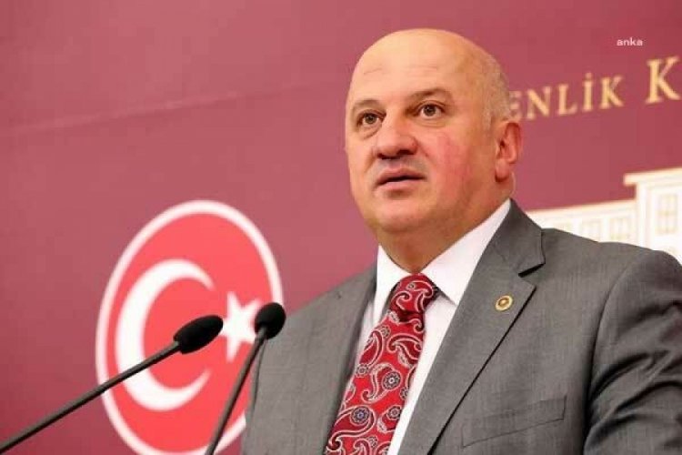 CHP'nin yeni İdari Amiri Uğur Bayraktutan oldu