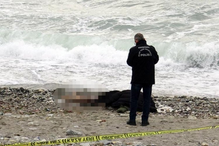 İstanbul'da sahilde erkek cesedi bulundu