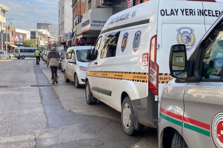 İcra memurlarıyla hacze giden polis memuru tabancayla vuruldu