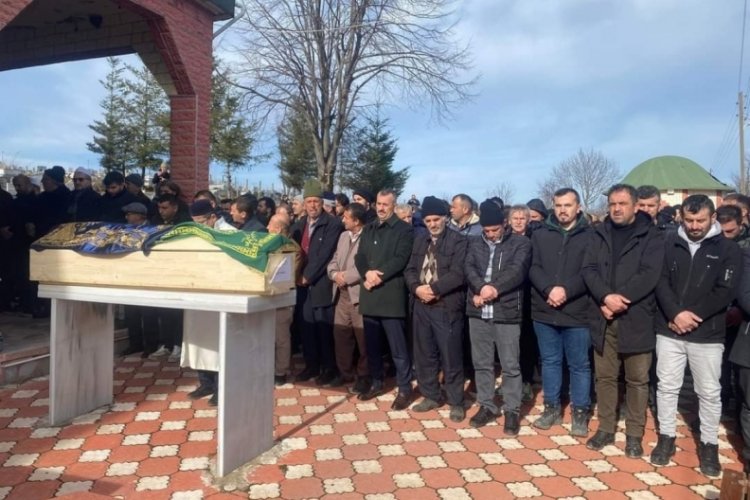 Tekirdağ'da  g&ouml;&ccedil;&uuml;kte hayatını kaybeden iş&ccedil;i Ordu'da toprağa verildi