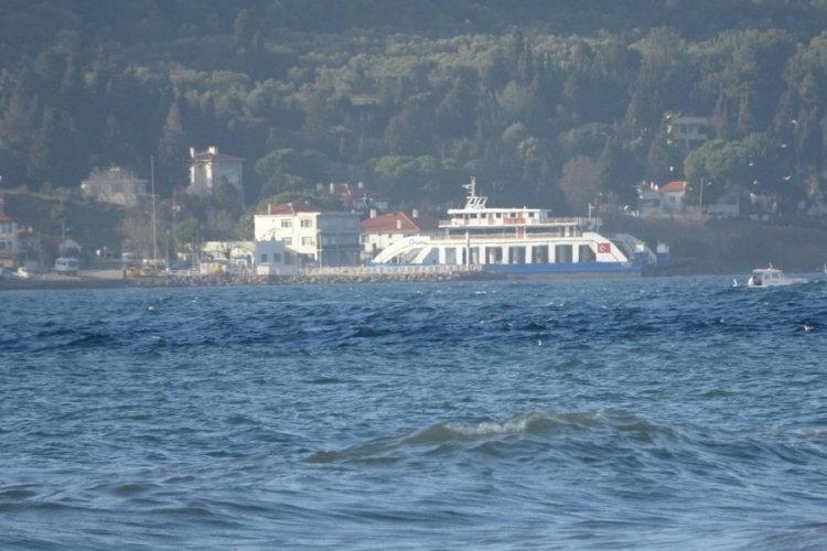 &Ccedil;anakkale'de yarınki feribot seferleri iptal edildi!