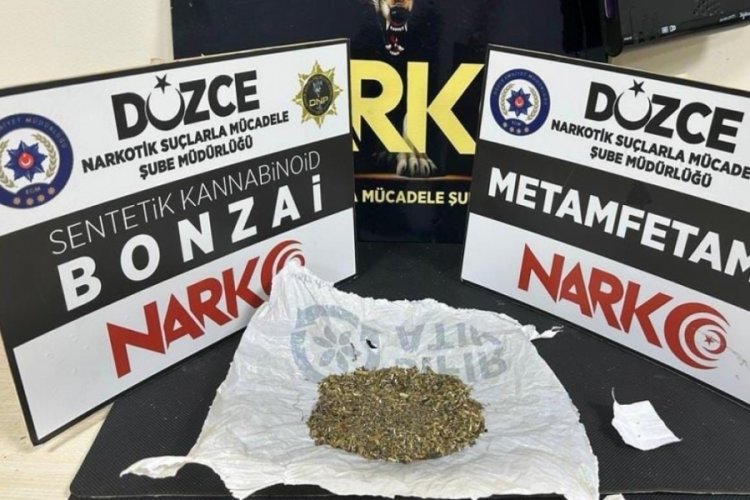 D&uuml;zce'de uyuşturucu satıcısı tutuklandı