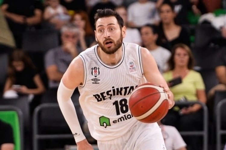 Beşiktaş Emlakjet, Egehan Arna'yla yollarını ayırdı