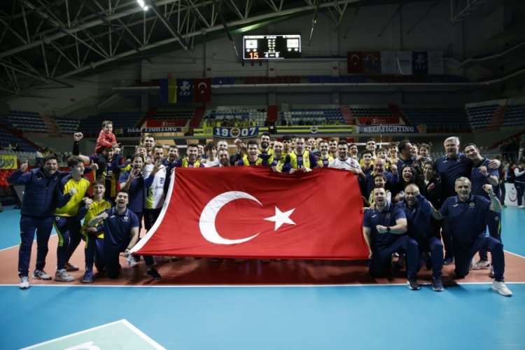 Fenerbah&ccedil;e, CEV Cup'ta 4'l&uuml; finallere y&uuml;kseldi