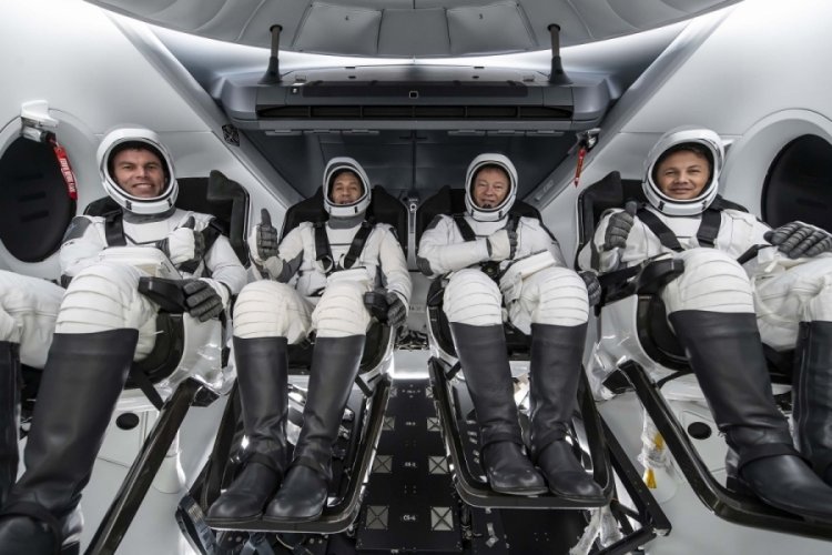T&uuml;rkiye'nin ilk astronotu d&uuml;nya basınında