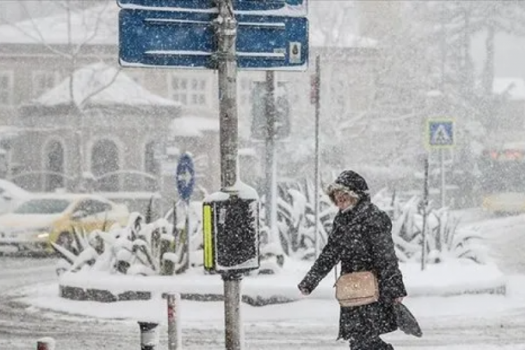 Kar geliyor! AKOM'dan İstanbul i&ccedil;in uyarı