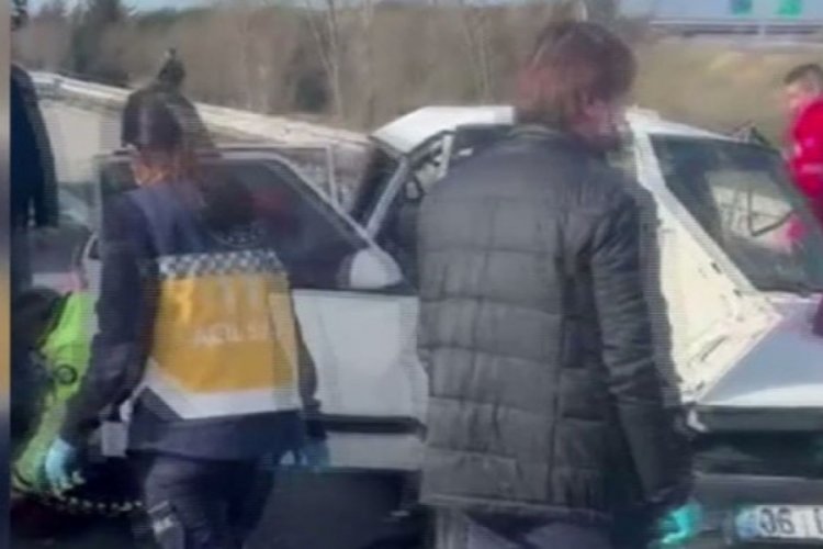 TEM'de trafik kazası! 3 &ouml;l&uuml;