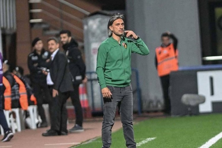 İstanbulspor Hakan Yakın ile yollarını ayırdı