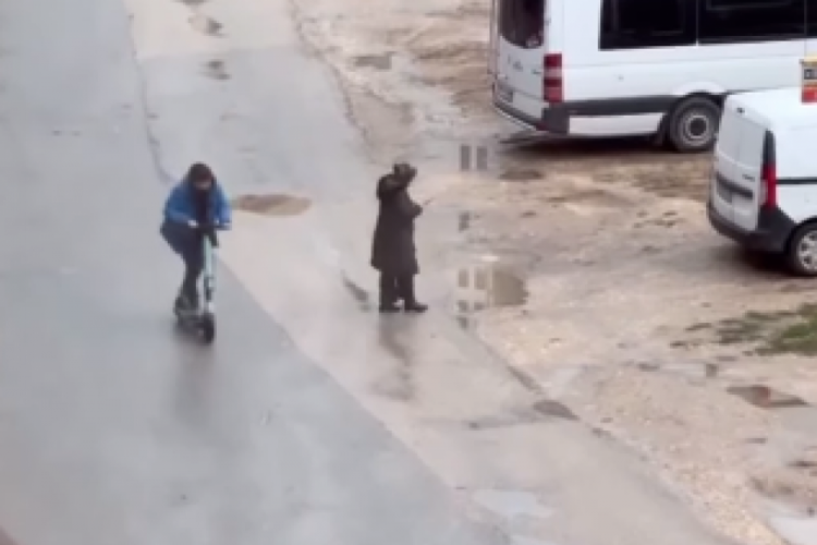 Bursa'da k&uuml;&ccedil;&uuml;k &ccedil;ocuğun şakası kendine patladı!