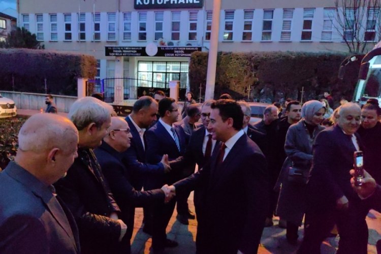 Ali Babacan, İneg&ouml;l'de partililer ve esnaf odalarının başkanlarıyla bir araya geldi