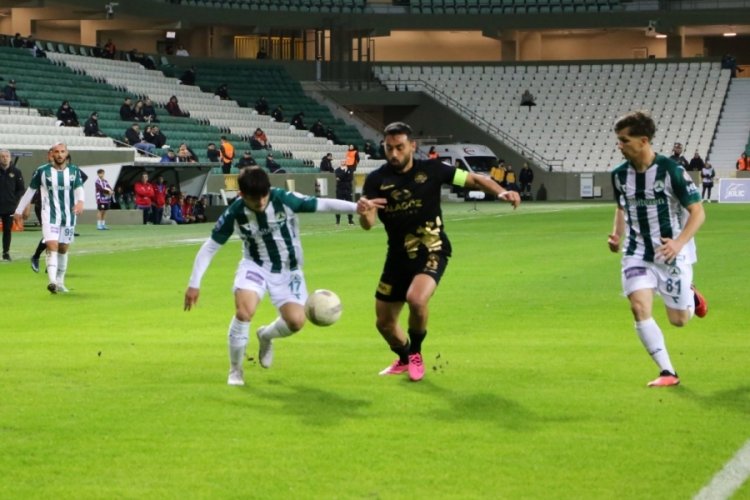 Giresunspor, &Ccedil;orum Futbol Kul&uuml;b&uuml;'ne 3-0 mağlup oldu