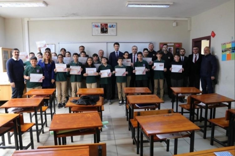 Artvin'de karne aldığı g&uuml;n annesiyle birlikte kazada hayatını kaybetti