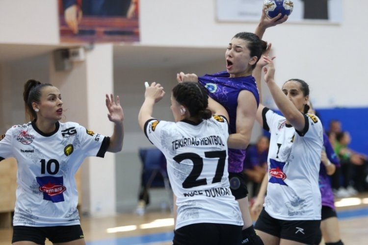 Bursa B&uuml;y&uuml;kşehir Belediyespor Tekirdağ deplasmanında
