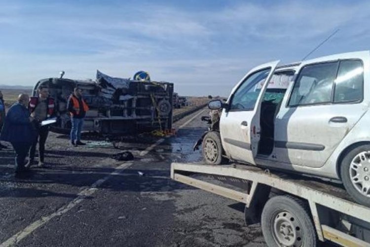 Niğde'de feci kaza: 1 kişi hayatını kaybetti, 5 yaralı