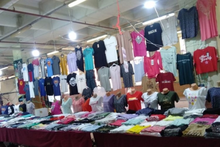 Bursa'da giyimci pazar esnafı da dertli!