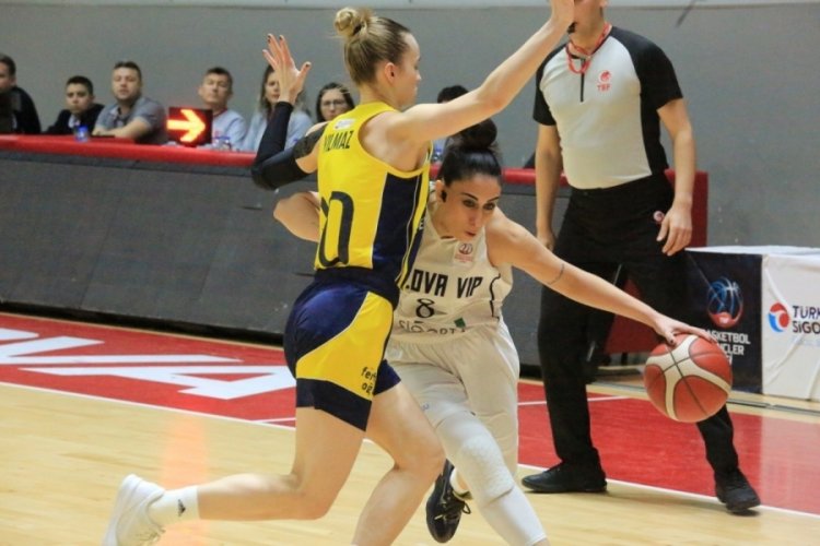 Fenerbah&ccedil;e deplasmanda Yalova VİP'i 1 sayı farkla yendi