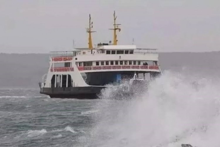 Bandırma ve Erdek'te feribot seferleri iptal edildi