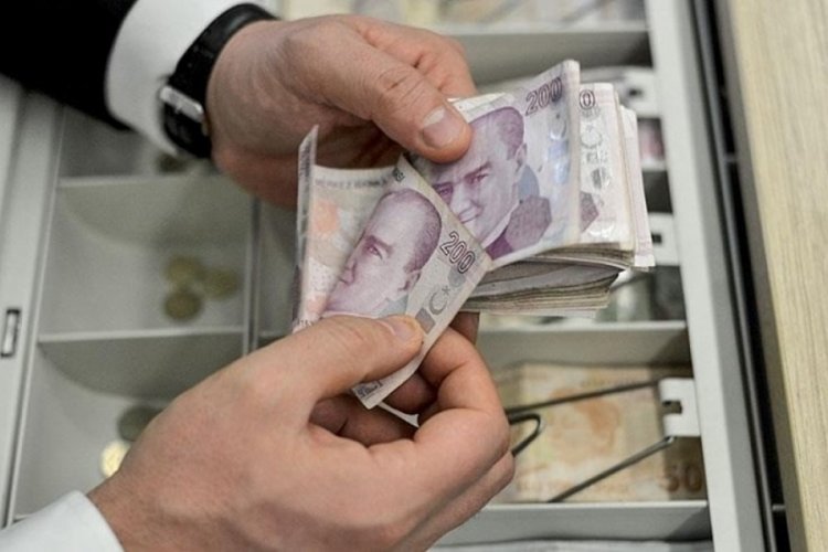 Kadınlara erken emeklilik fırsatında 2 yaş detayı!