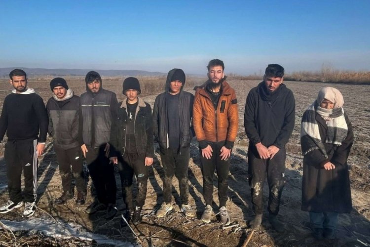 Edirne'de bir haftada 170 d&uuml;zensiz g&ouml;&ccedil;men yakalandı