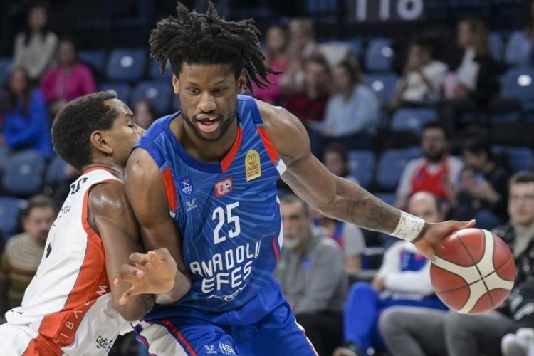 Anadolu Efes, &Ccedil;ağdaş Bodrumspor'u mağlup etti