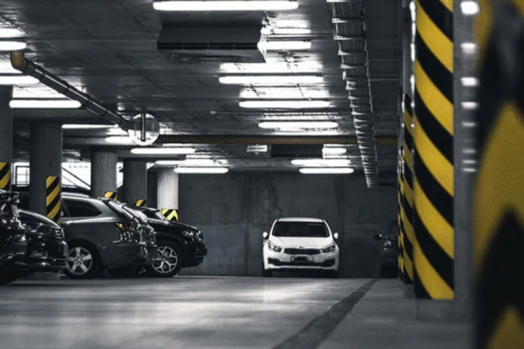İstanbul'da bir otoparkın saatlik &uuml;cretleri g&uuml;ndem oldu
