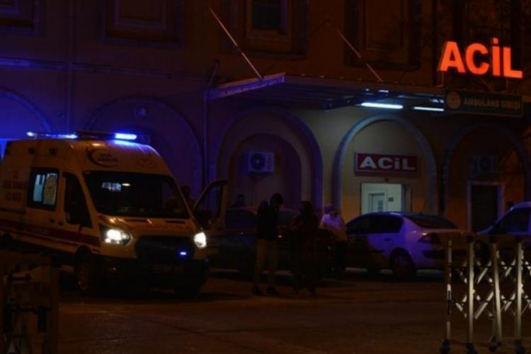 Mardin'de doğum yaptıktan sonra taburcu olan eşini &ouml;ld&uuml;rd&uuml;