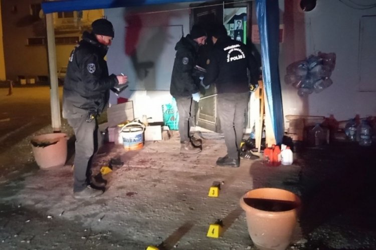 &Ccedil;orum'da bir otoparka kurşun yağdırdılar: 1 yaralı
