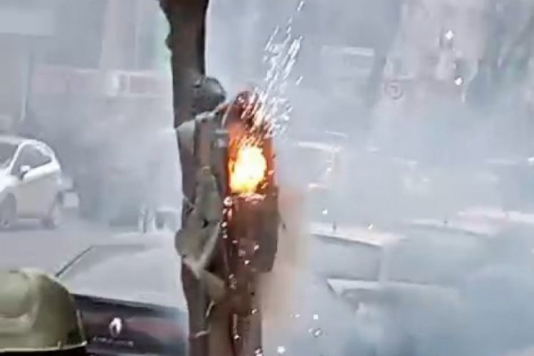 İstanbul'da korku dolu anlar! Elektrik panosu patladı