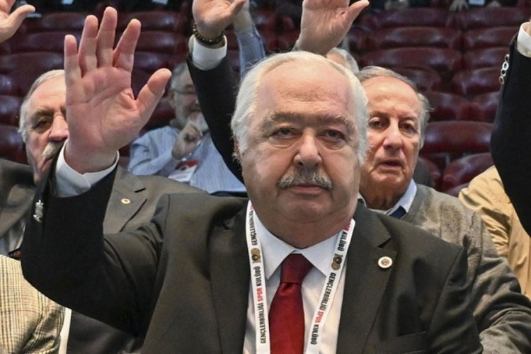 Gen&ccedil;lerbirliği Kul&uuml;b&uuml; Başkanı Niyazi Akdaş istifa etti