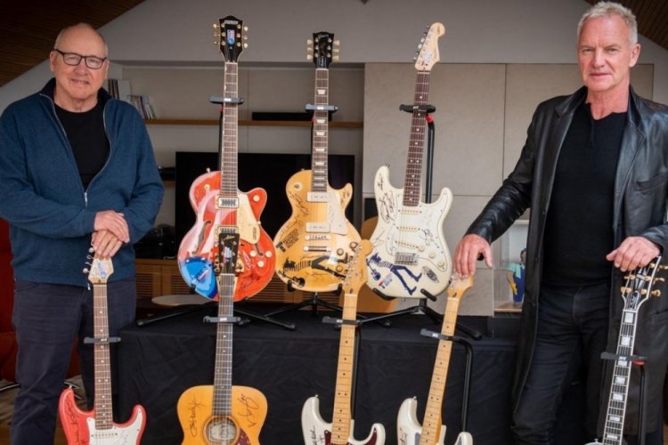 Mark Knopfler'ın gitar koleksiyonu a&ccedil;ık artırmada satılıyor