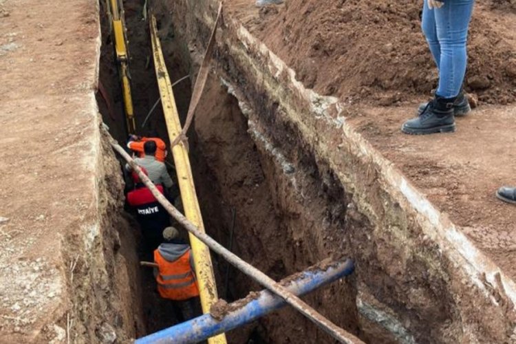 Ağrı'da g&ouml;&ccedil;&uuml;k altında kalan iş&ccedil;i &ouml;ld&uuml;