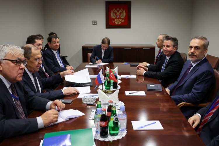 Bakan Fidan, Rus mevkidaşı Lavrov ile g&ouml;r&uuml;şt&uuml;