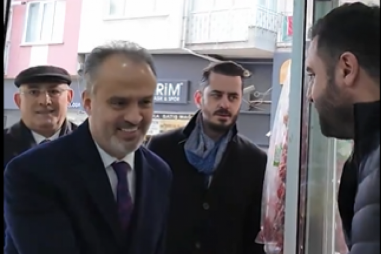 Alinur Aktaş Bursa'da esnafı ziyaret etti