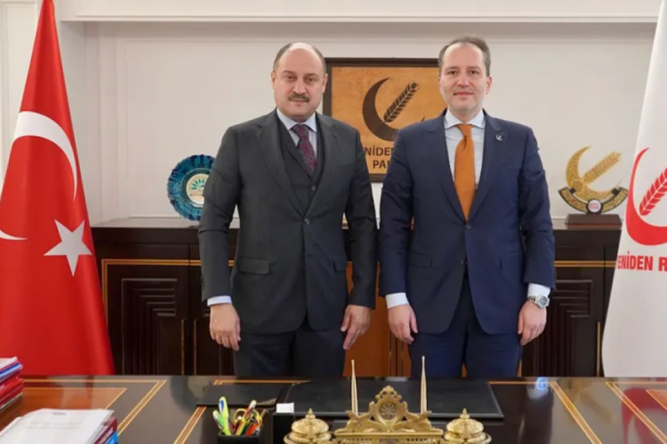 İstifa eden AK Partili G&uuml;lpınar Yeniden Refah Partisi'nden aday oldu