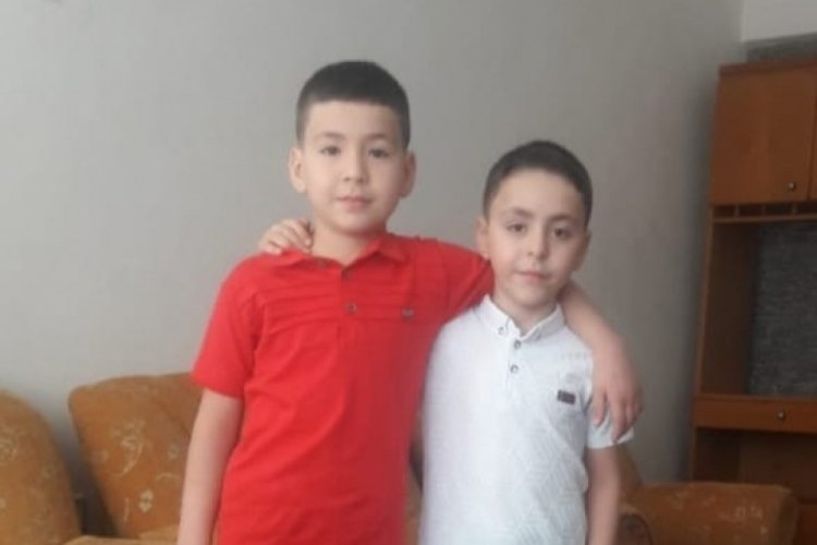 Bursa'da yaşları k&uuml;&ccedil;&uuml;k iki kardeşten haber alınamıyor!