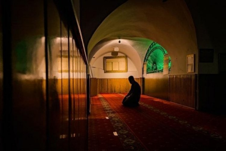 Eyy&acirc;m-ı biyd nedir? Eyy&acirc;m-ı biyd orucu ne zaman, ka&ccedil; g&uuml;n tutulur?