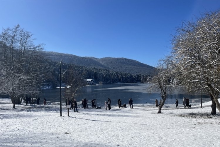 G&ouml;lc&uuml;k Tabiat Parkı yarıyıl tatilinde ilgi g&ouml;r&uuml;yor