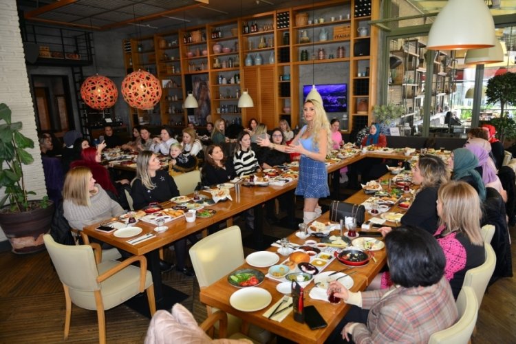 Bursalı kadın girişimcilerden g&uuml;&ccedil; birliği